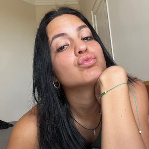 Meet your Posher, Adrianna